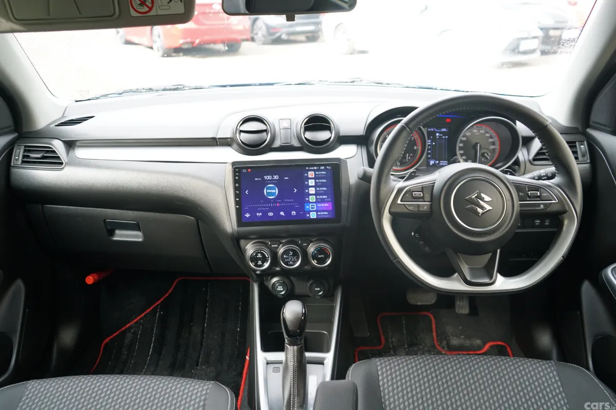 Suzuki Swift Hatchback, Petrol, 2019, Blue
