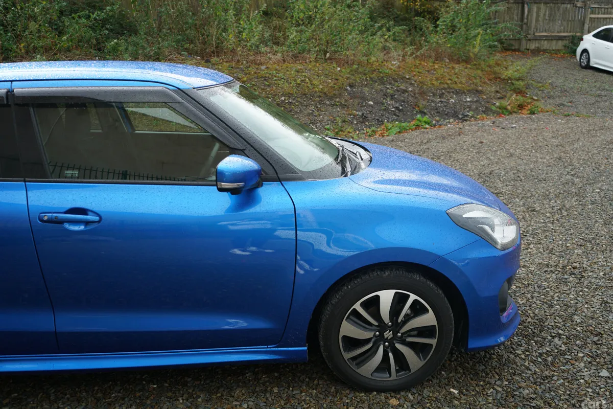 Suzuki Swift Hatchback, Petrol, 2019, Blue