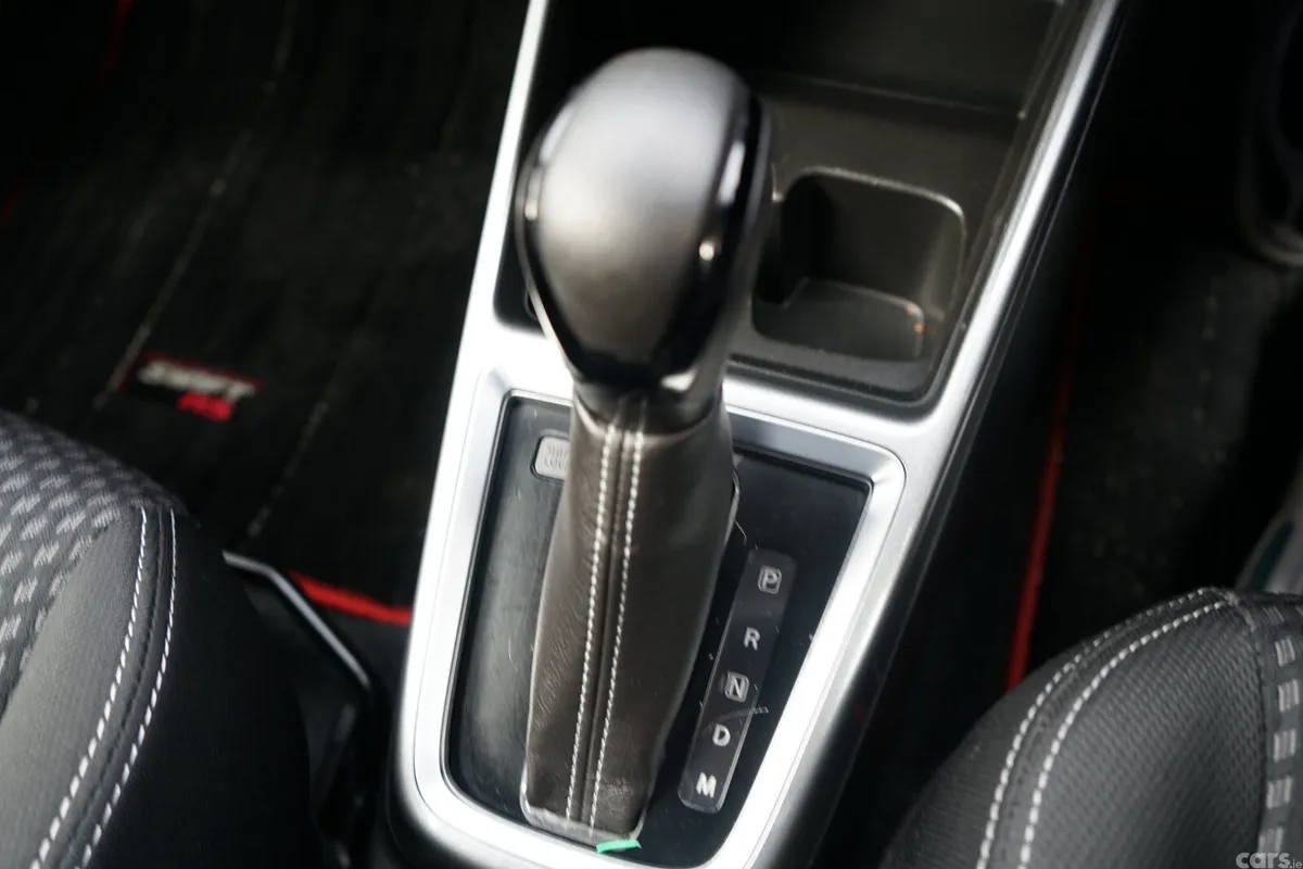 Suzuki Swift Hatchback, Petrol, 2019, Blue