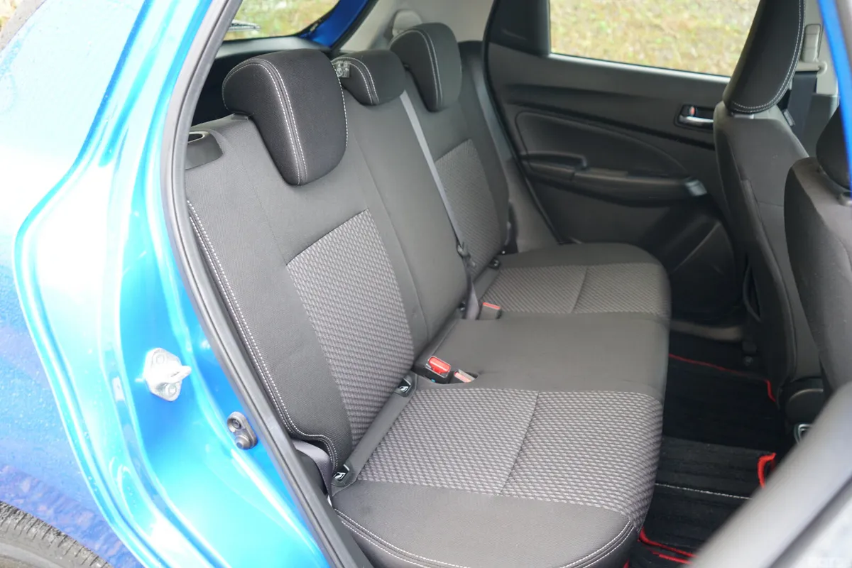 Suzuki Swift Hatchback, Petrol, 2019, Blue