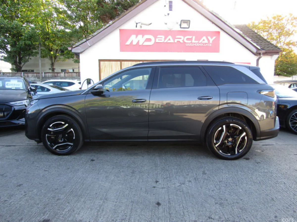Peugeot 5008 MPV, Electric, 2025, Grey