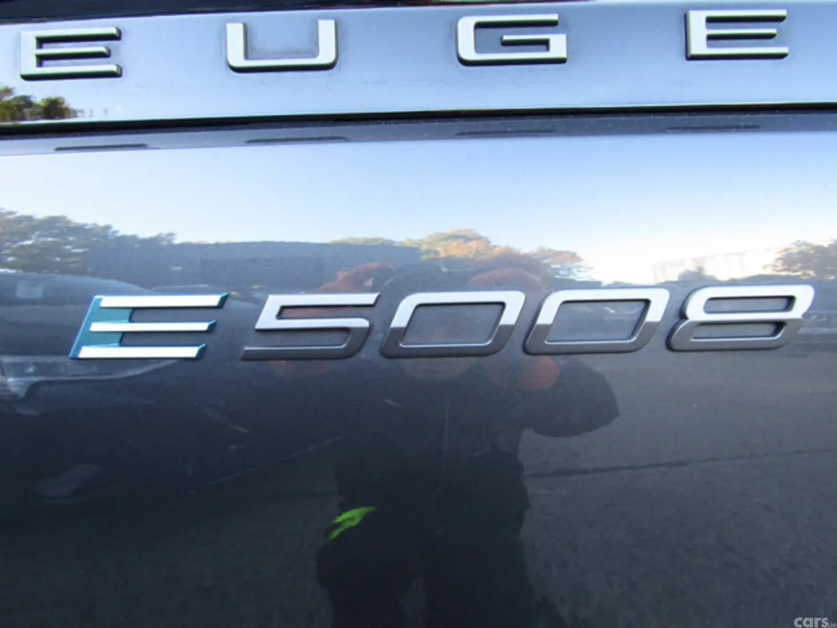 Peugeot 5008 MPV, Electric, 2025, Grey