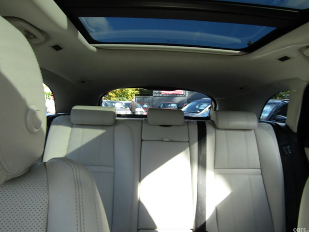 Land Rover Range Rover Estate, Diesel, 2017, Black