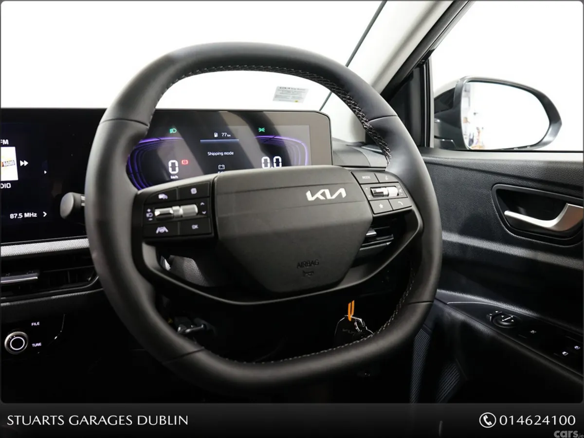 Kia Stonic SUV, Petrol, 2027, Black