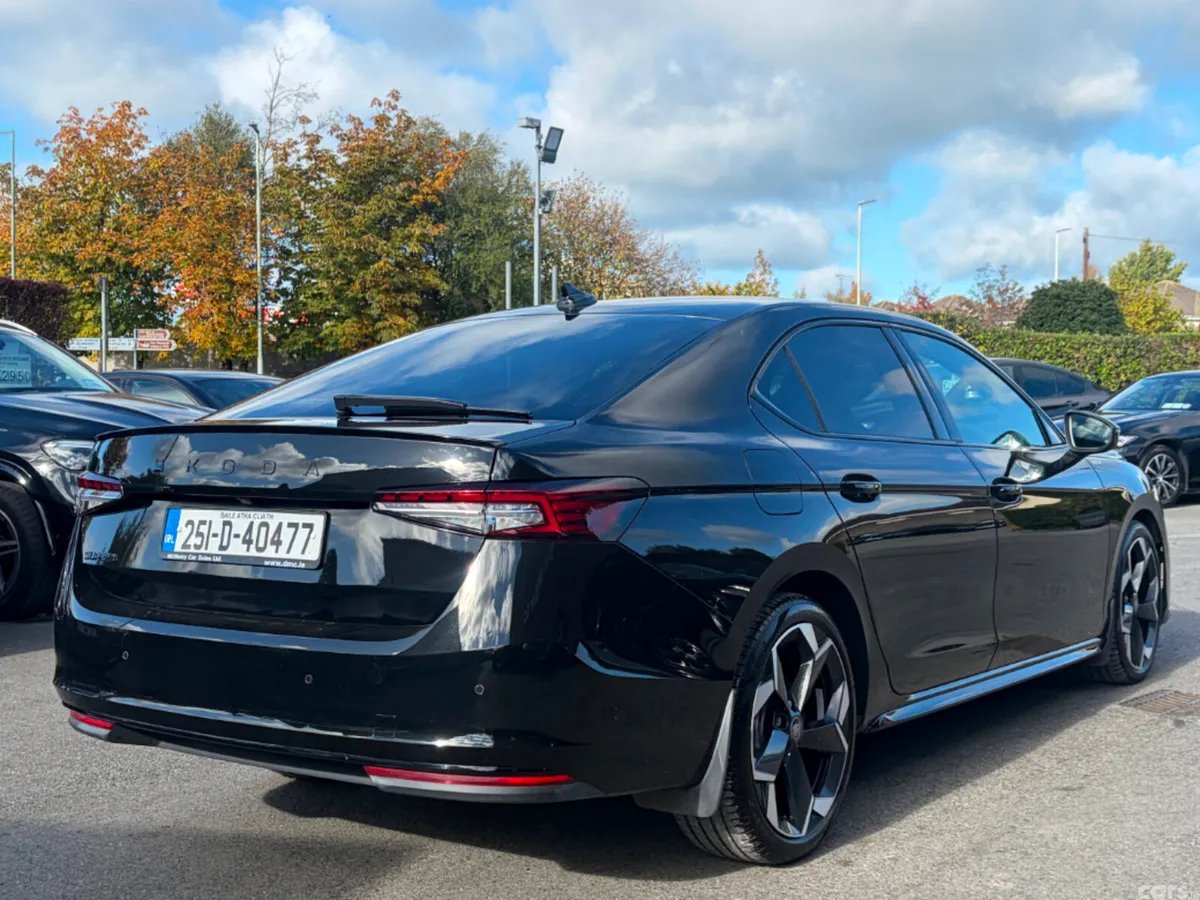 Skoda Superb Saloon, Diesel, 2025, Black