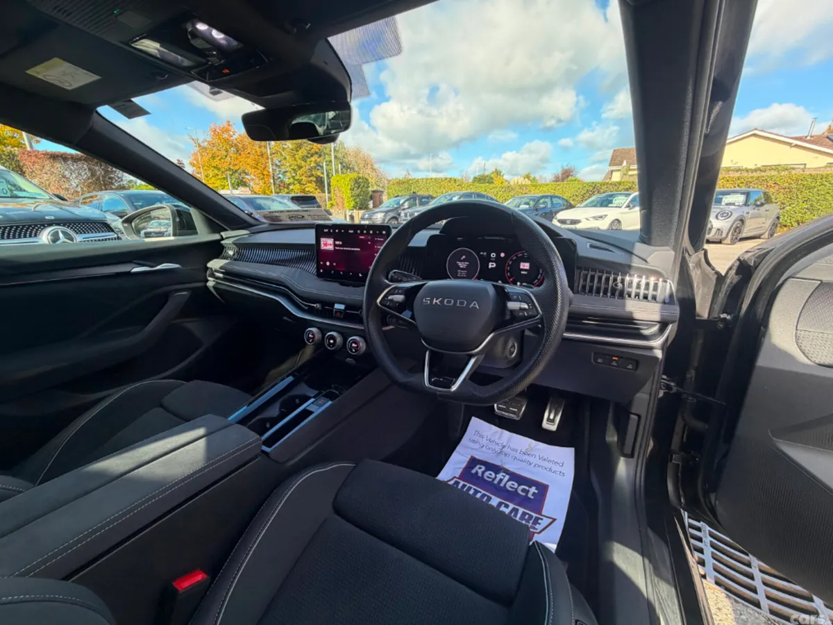 Skoda Superb Saloon, Diesel, 2025, Black