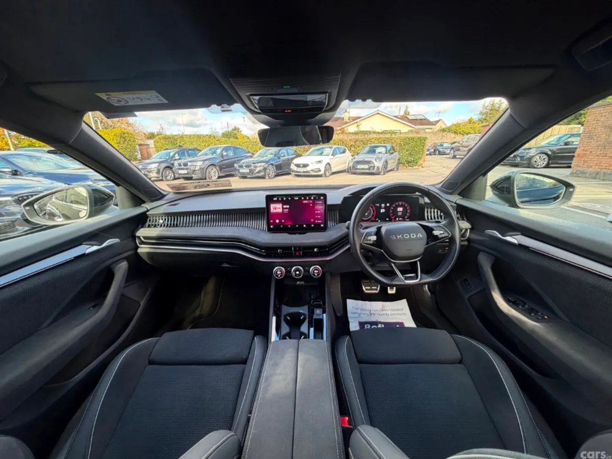 Skoda Superb Saloon, Diesel, 2025, Black