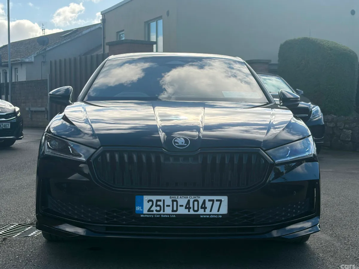 Skoda Superb Saloon, Diesel, 2025, Black