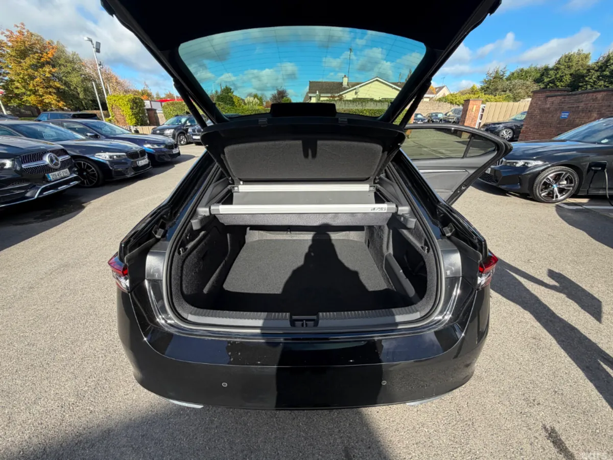 Skoda Superb Saloon, Diesel, 2025, Black