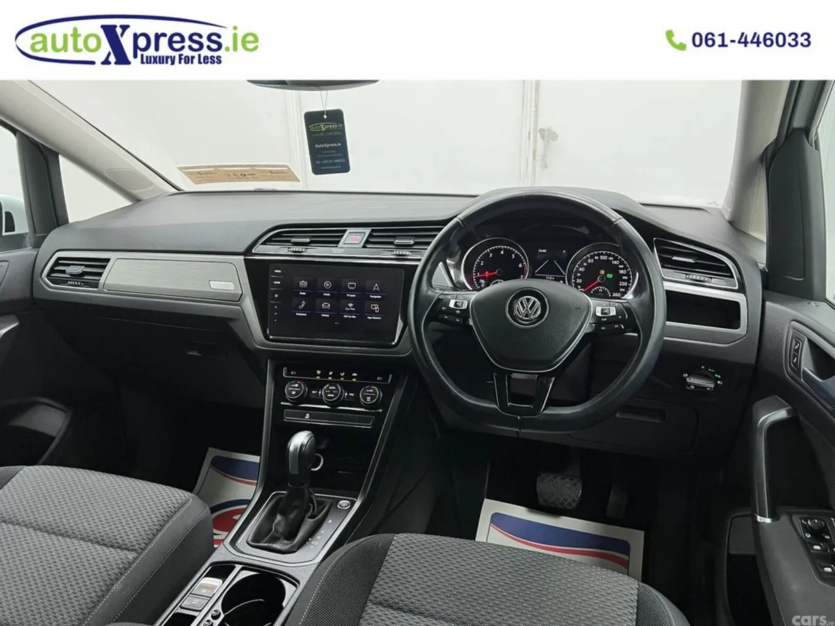 Volkswagen Touran MPV, Petrol, 2020, White