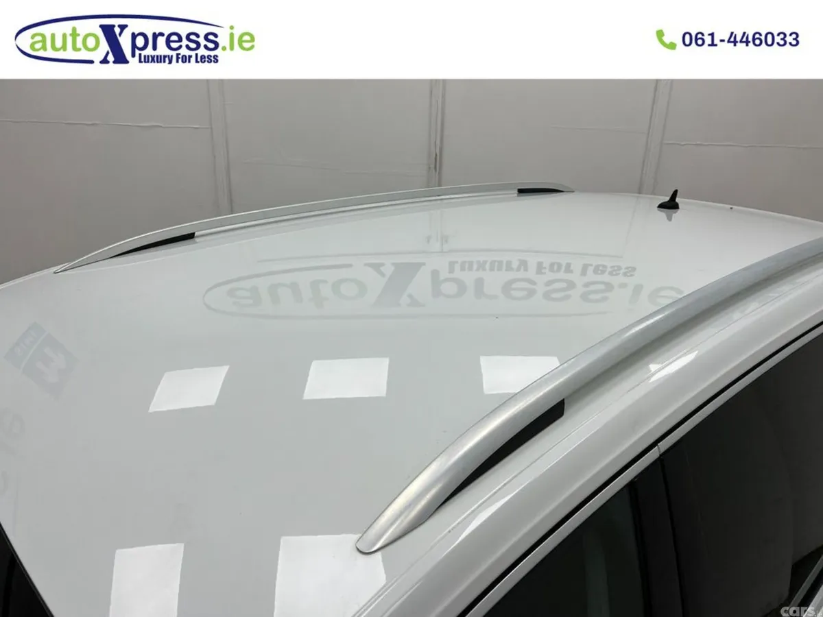 Volkswagen Touran MPV, Petrol, 2020, White