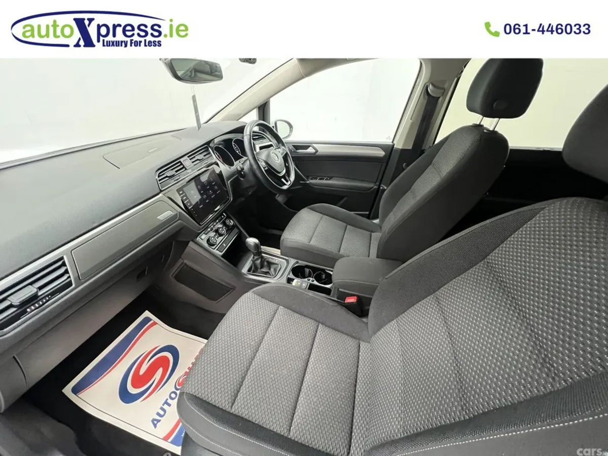 Volkswagen Touran MPV, Petrol, 2020, White