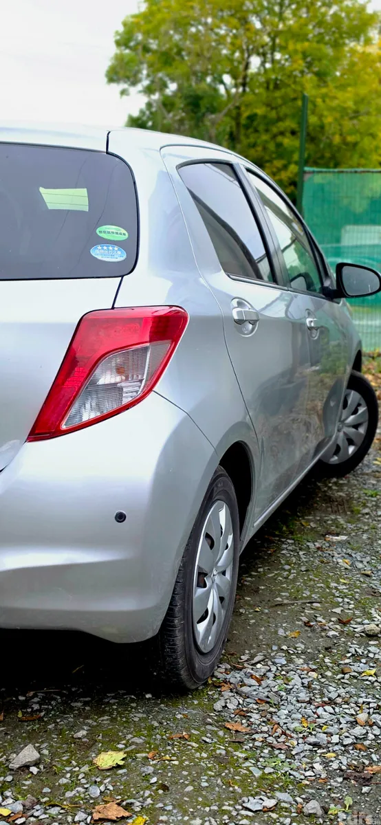 Toyota Vitz Hatchback, Petrol, 2014, Silver