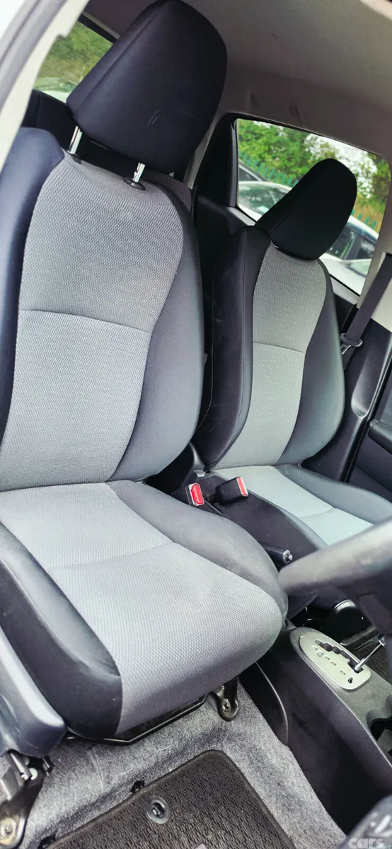 Toyota Vitz Hatchback, Petrol, 2014, Silver