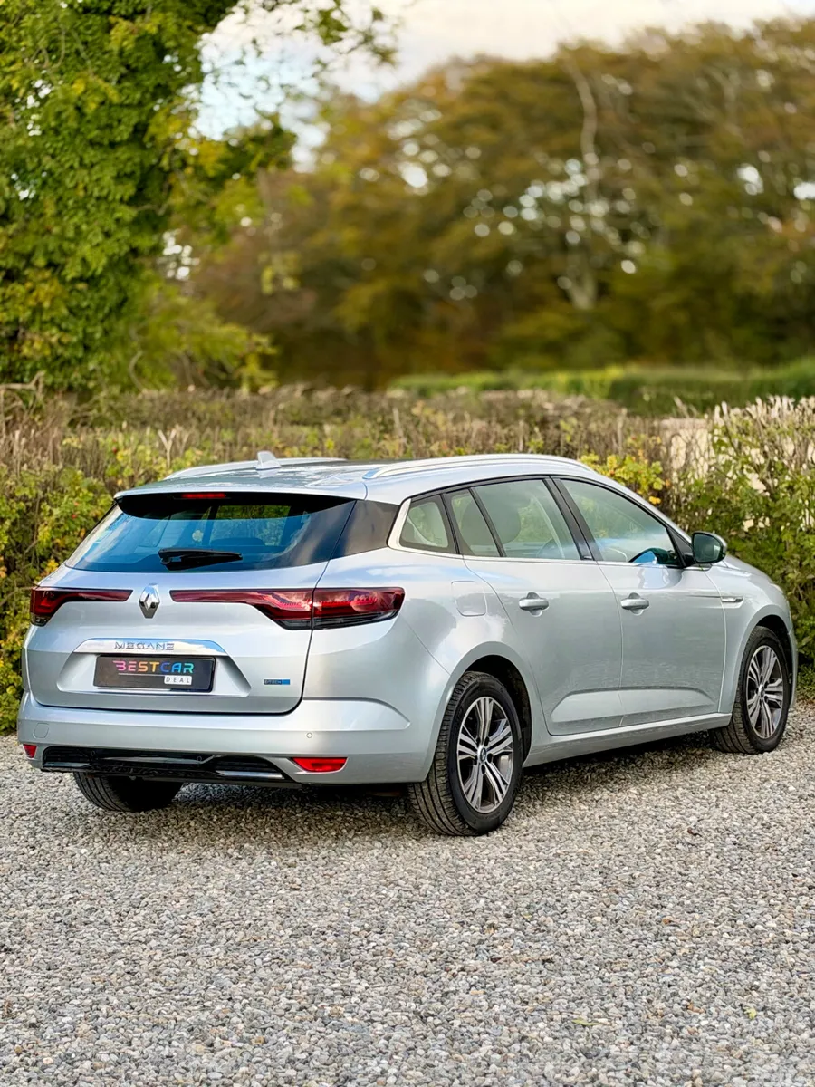 Renault Megane Estate, Petrol Plug-in Hybrid, 2021, Grey