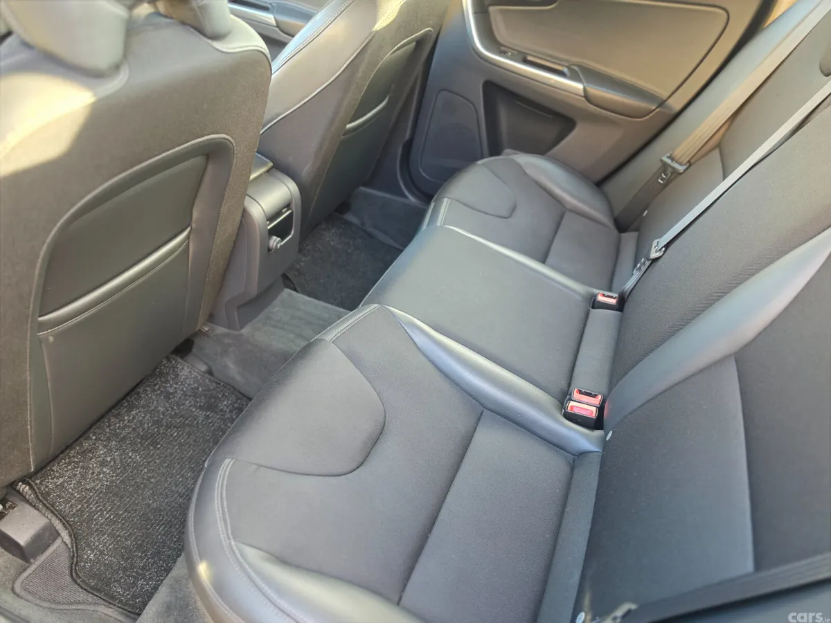 Volvo XC60 SUV, Diesel, 2016, Grey