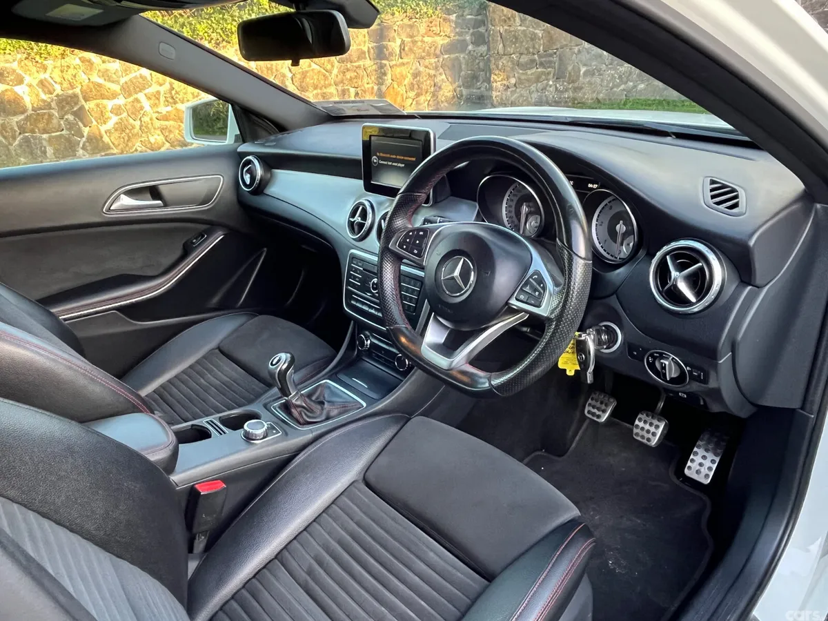 Mercedes-Benz GLA SUV, Diesel, 2016, White