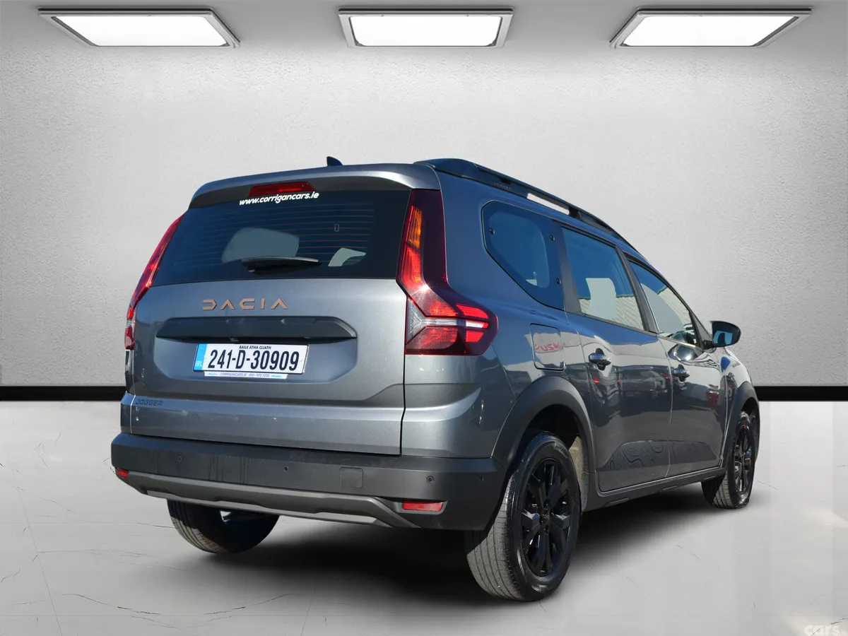 Dacia Jogger MPV, Petrol, 2024, Grey
