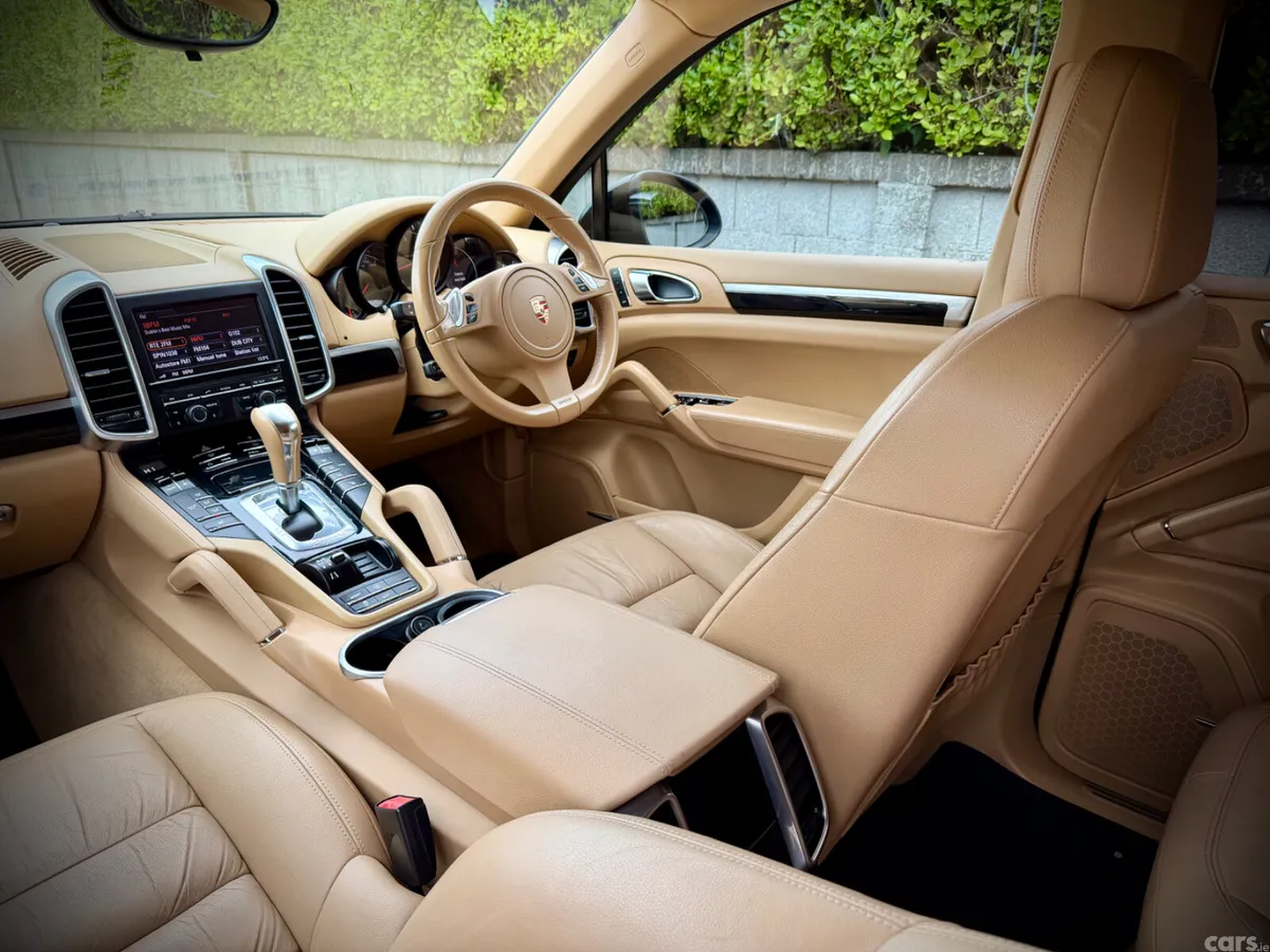 Porsche Cayenne SUV, Diesel, 2012, Black