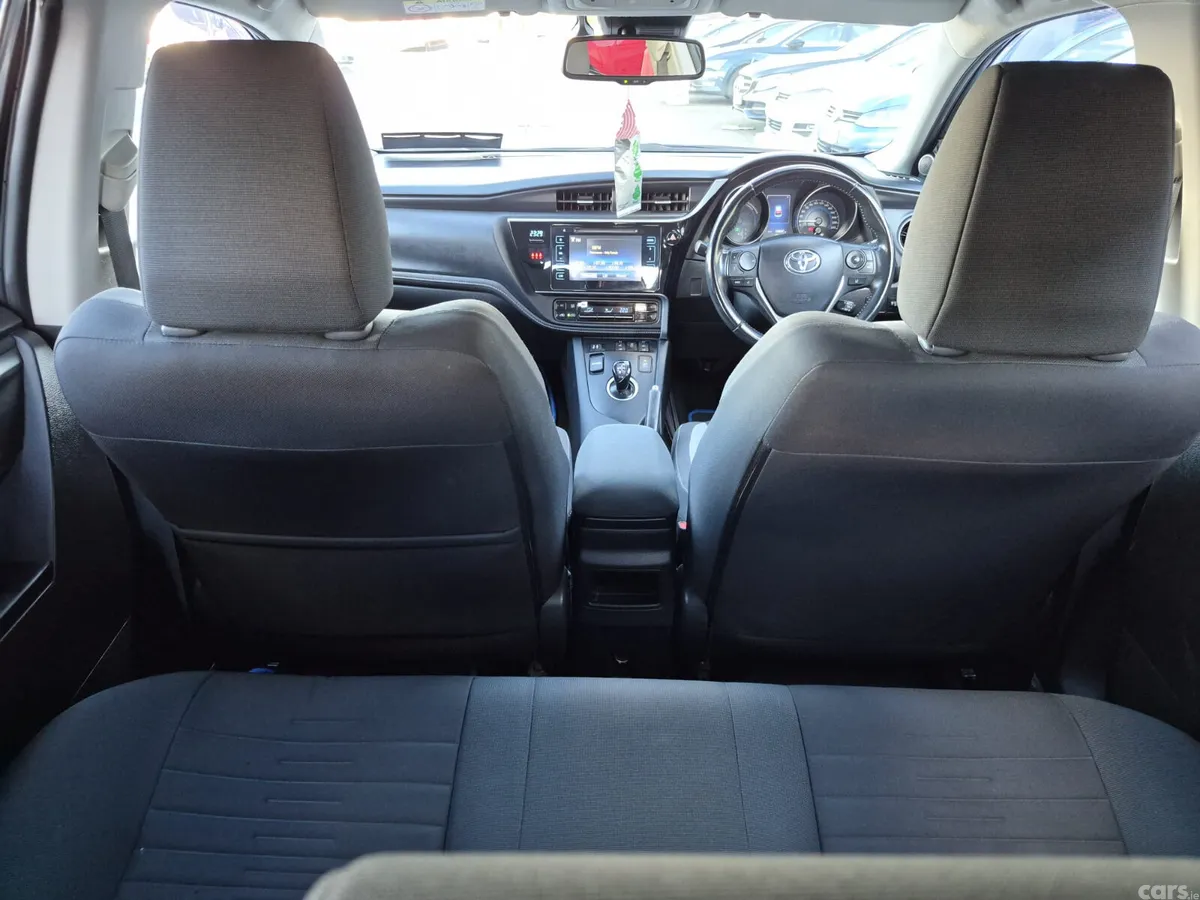 Toyota Auris Hatchback, Petrol Hybrid, 2017, Black