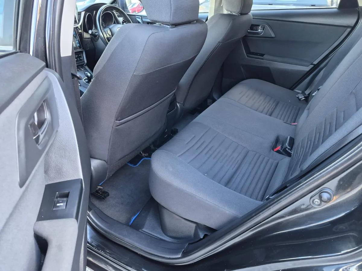 Toyota Auris Hatchback, Petrol Hybrid, 2017, Black