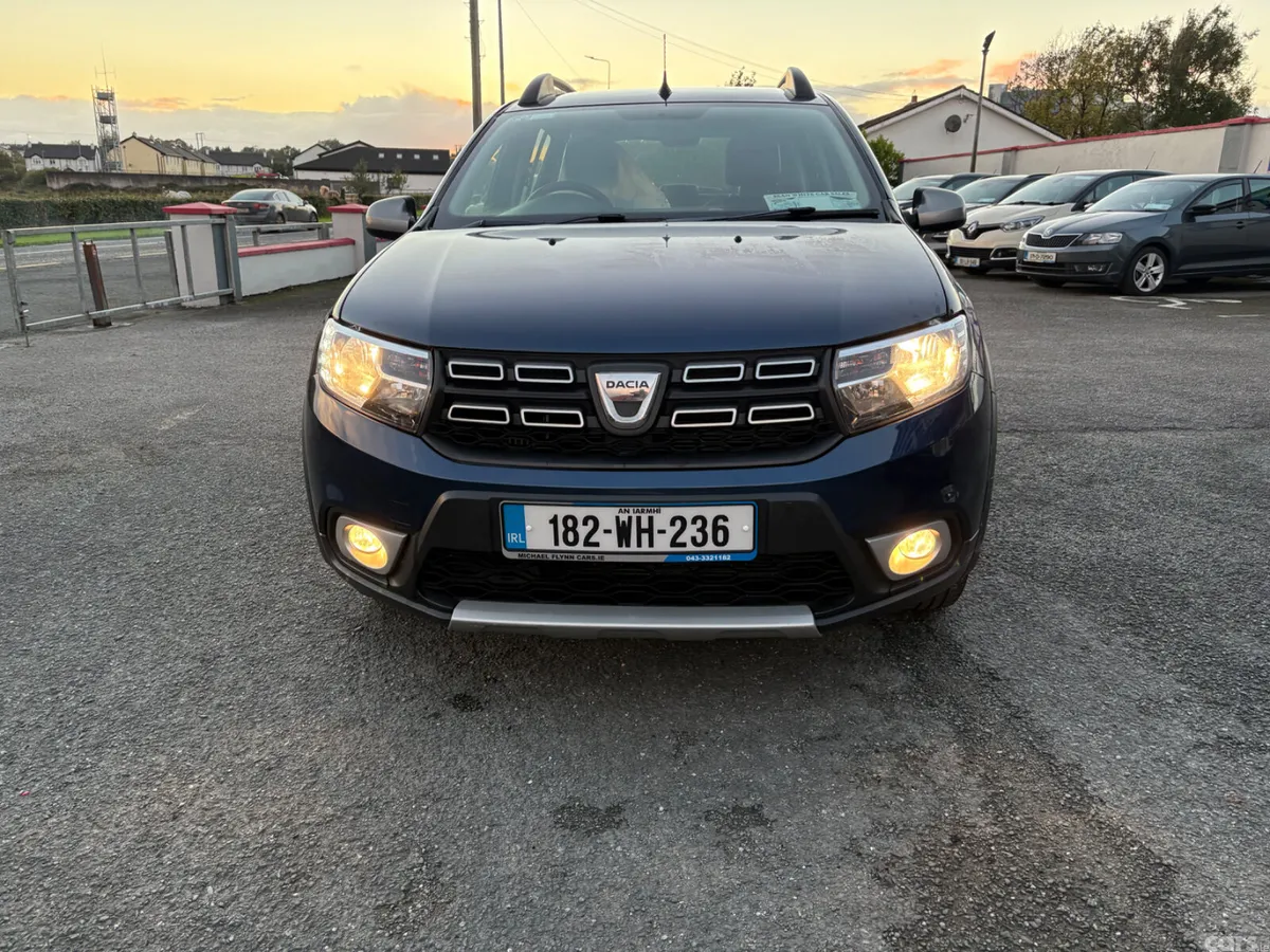 Dacia Sandero Stepway Hatchback, Diesel, 2018, Blue