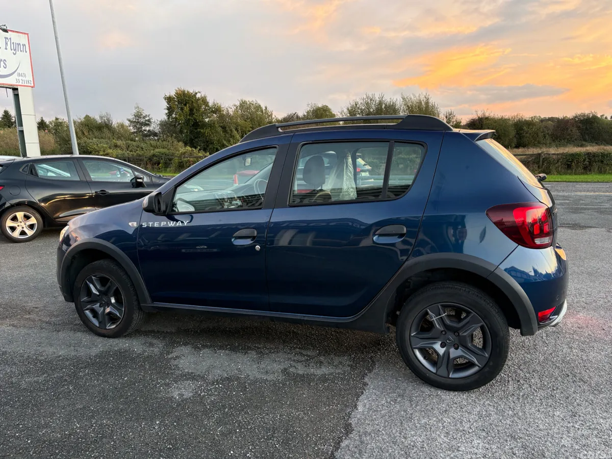 Dacia Sandero Stepway Hatchback, Diesel, 2018, Blue