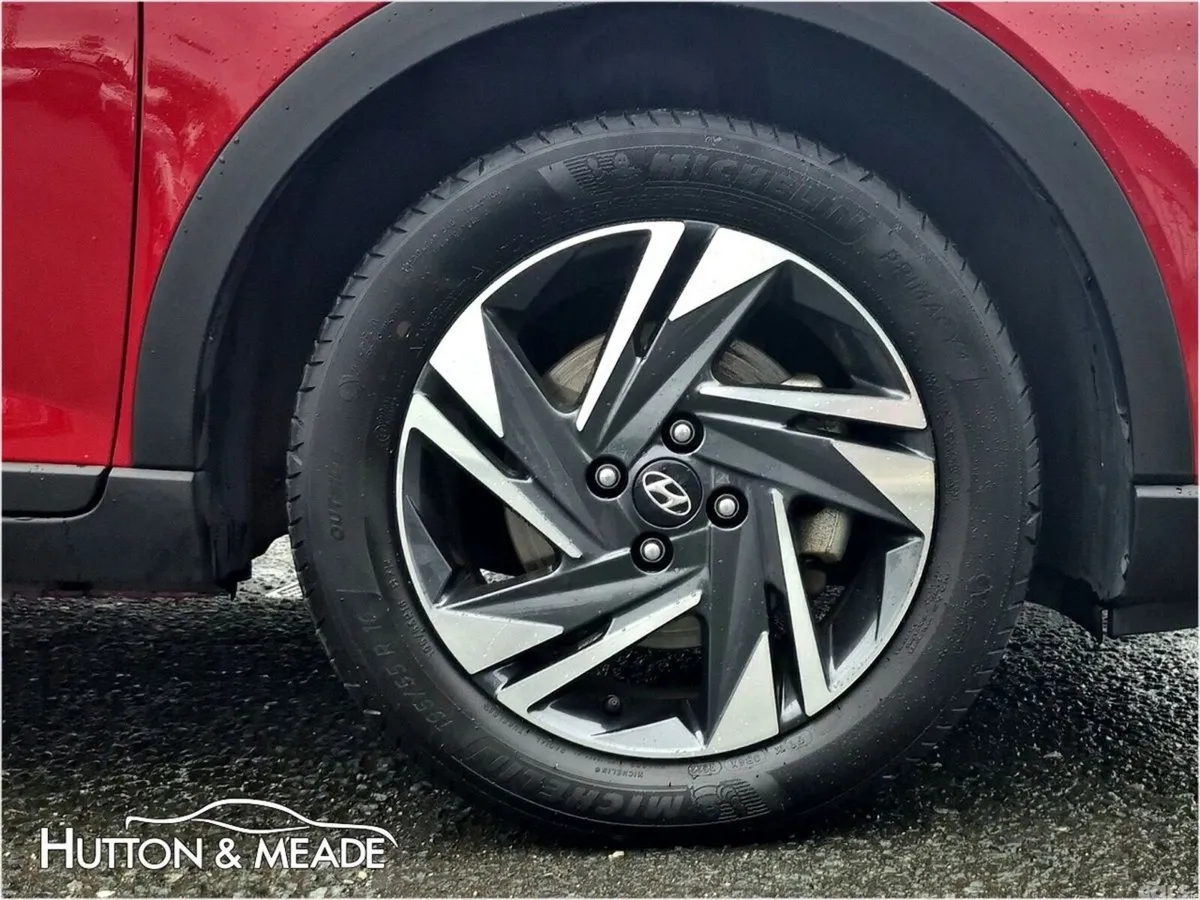 Hyundai Bayon Hatchback, Petrol, 2023, Red