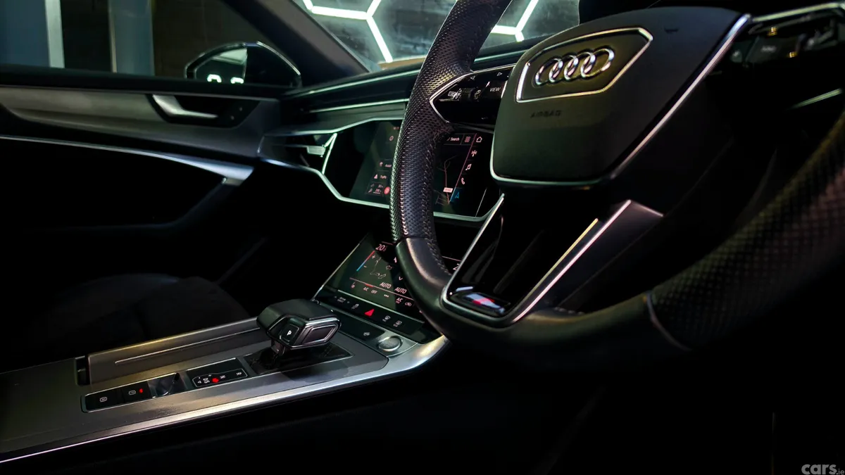Audi A6 Saloon, Diesel, 2019, Black