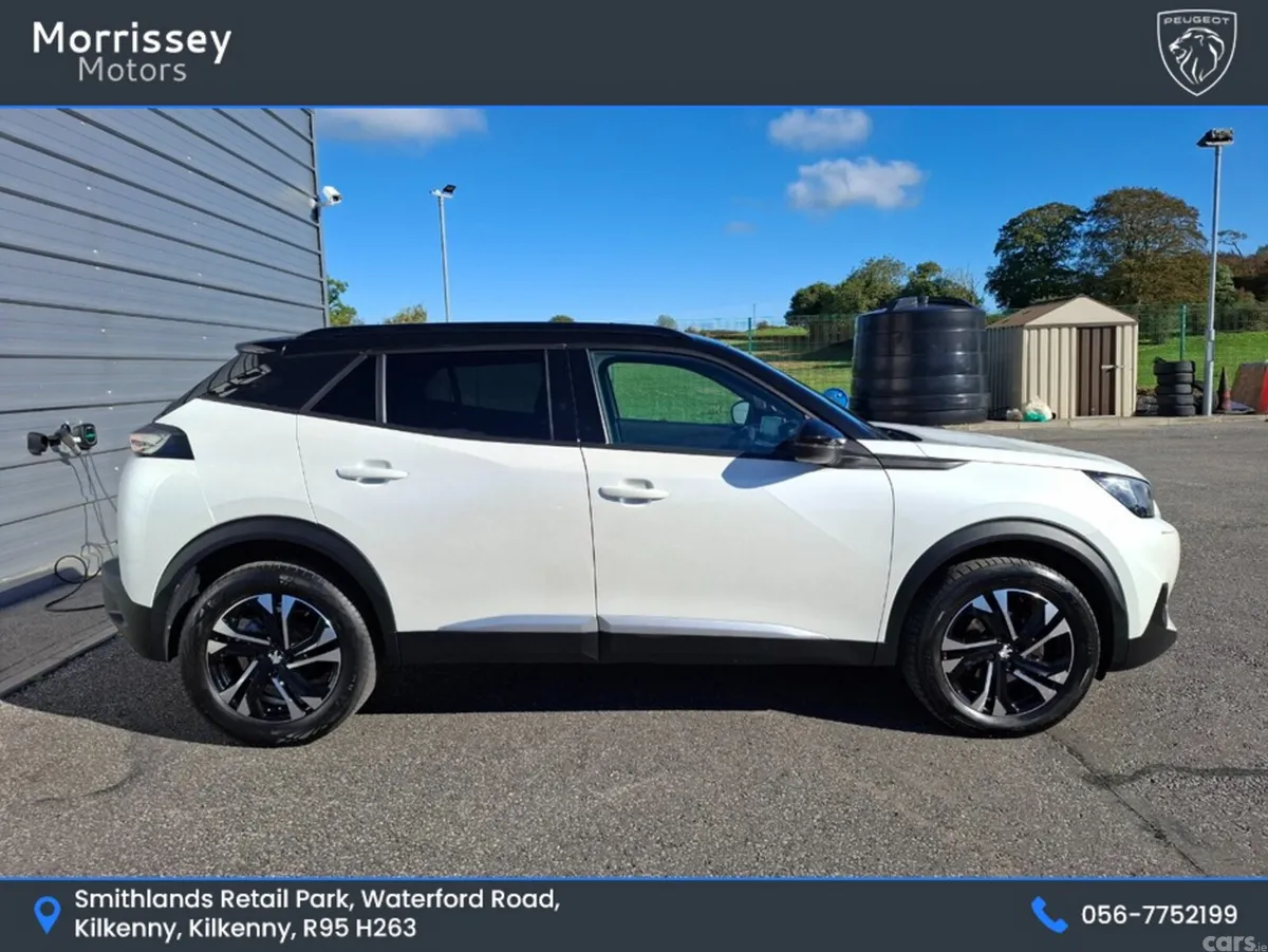 Peugeot 2008 MPV, Petrol, 2023, White