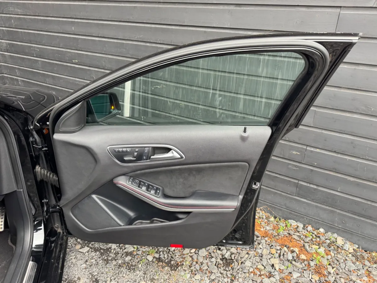 Mercedes-Benz A-Class Hatchback, Petrol, 2013, Black