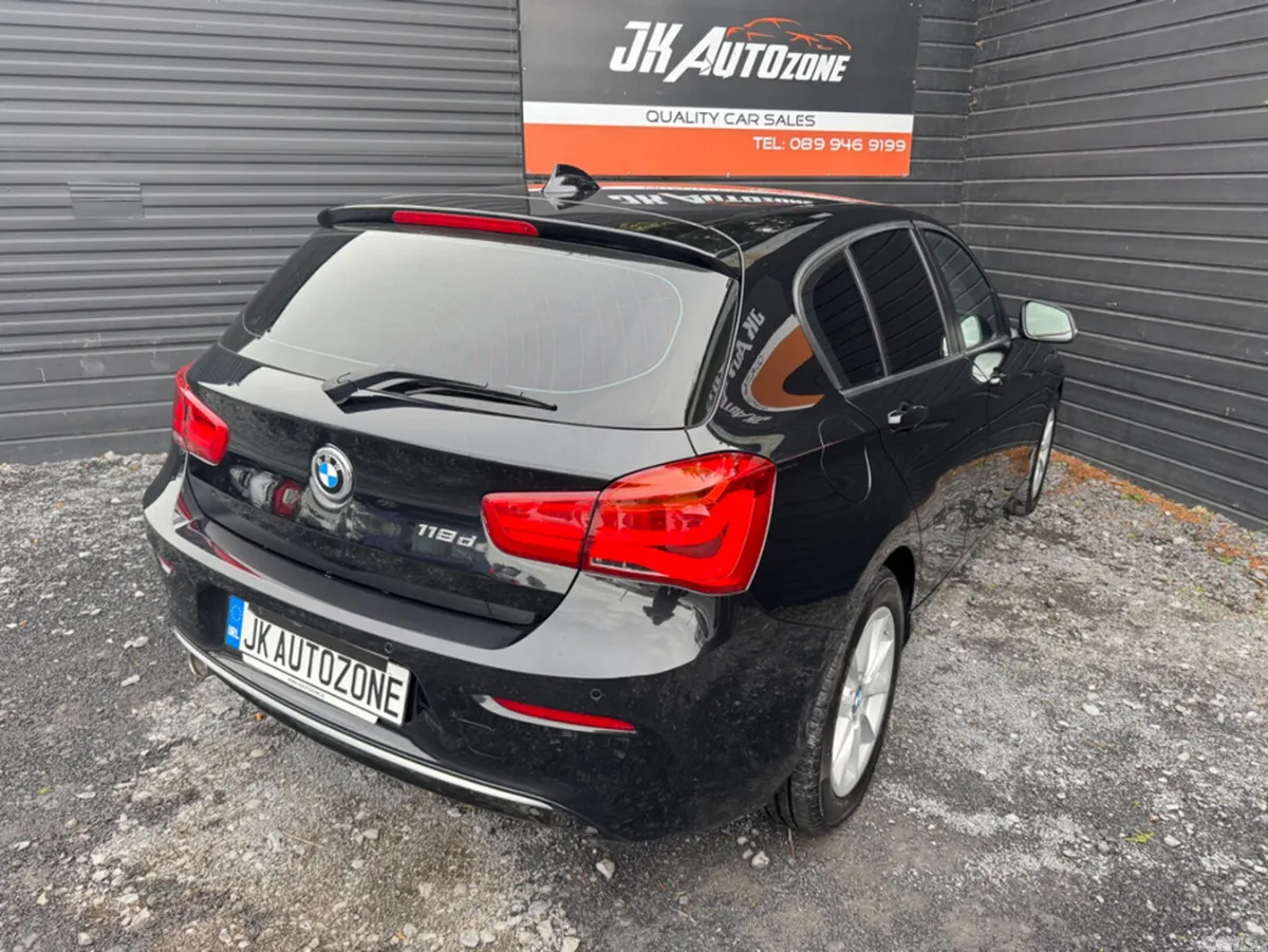 BMW 1-Series Hatchback, Diesel, 2016, Black
