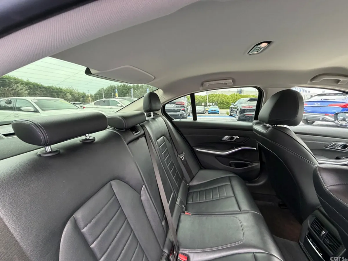 BMW 3-Series Saloon, Petrol Plug-in Hybrid, 2020, Blue