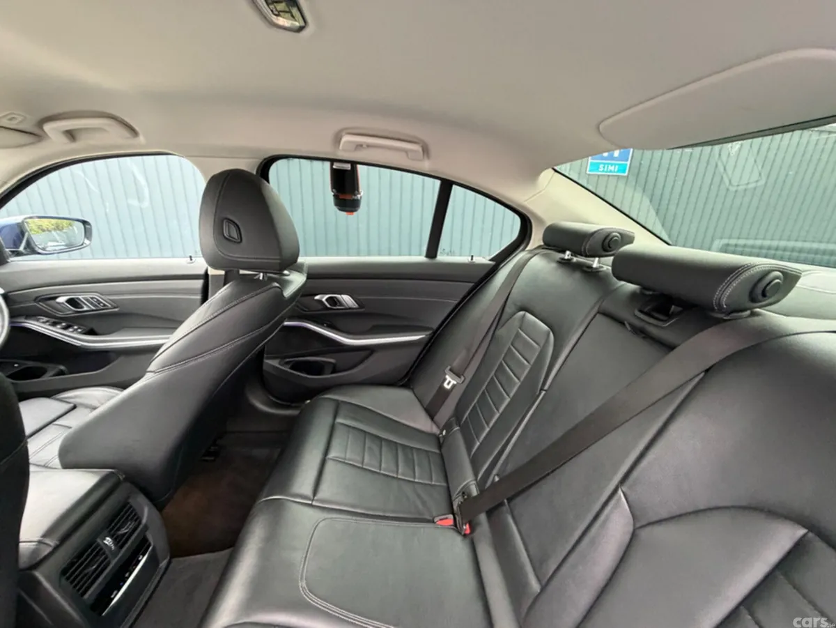 BMW 3-Series Saloon, Petrol Plug-in Hybrid, 2020, Blue