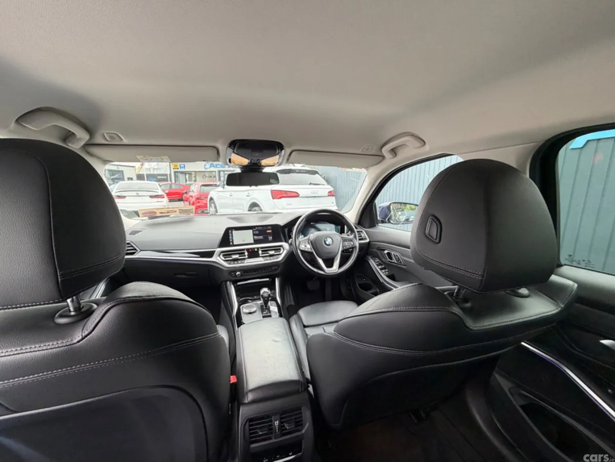 BMW 3-Series Saloon, Petrol Plug-in Hybrid, 2020, Blue