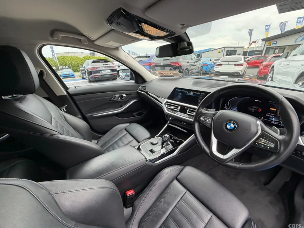 BMW 3-Series Saloon, Petrol Plug-in Hybrid, 2020, Blue