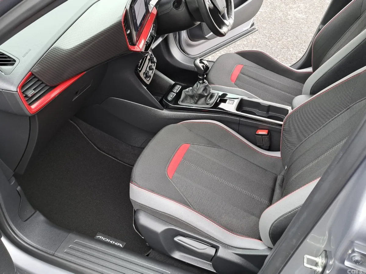 Opel Mokka SUV, Petrol, 2023, Grey