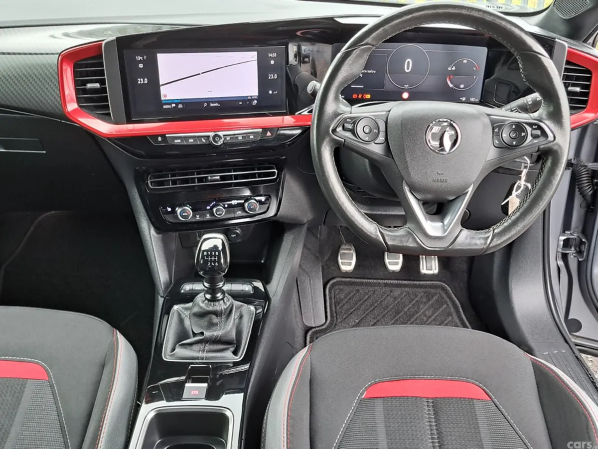 Opel Mokka SUV, Petrol, 2023, Grey