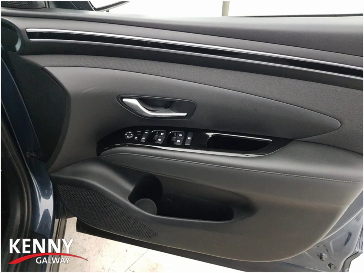 Hyundai Tucson MPV, Petrol Plug-in Hybrid, 2021, Blue