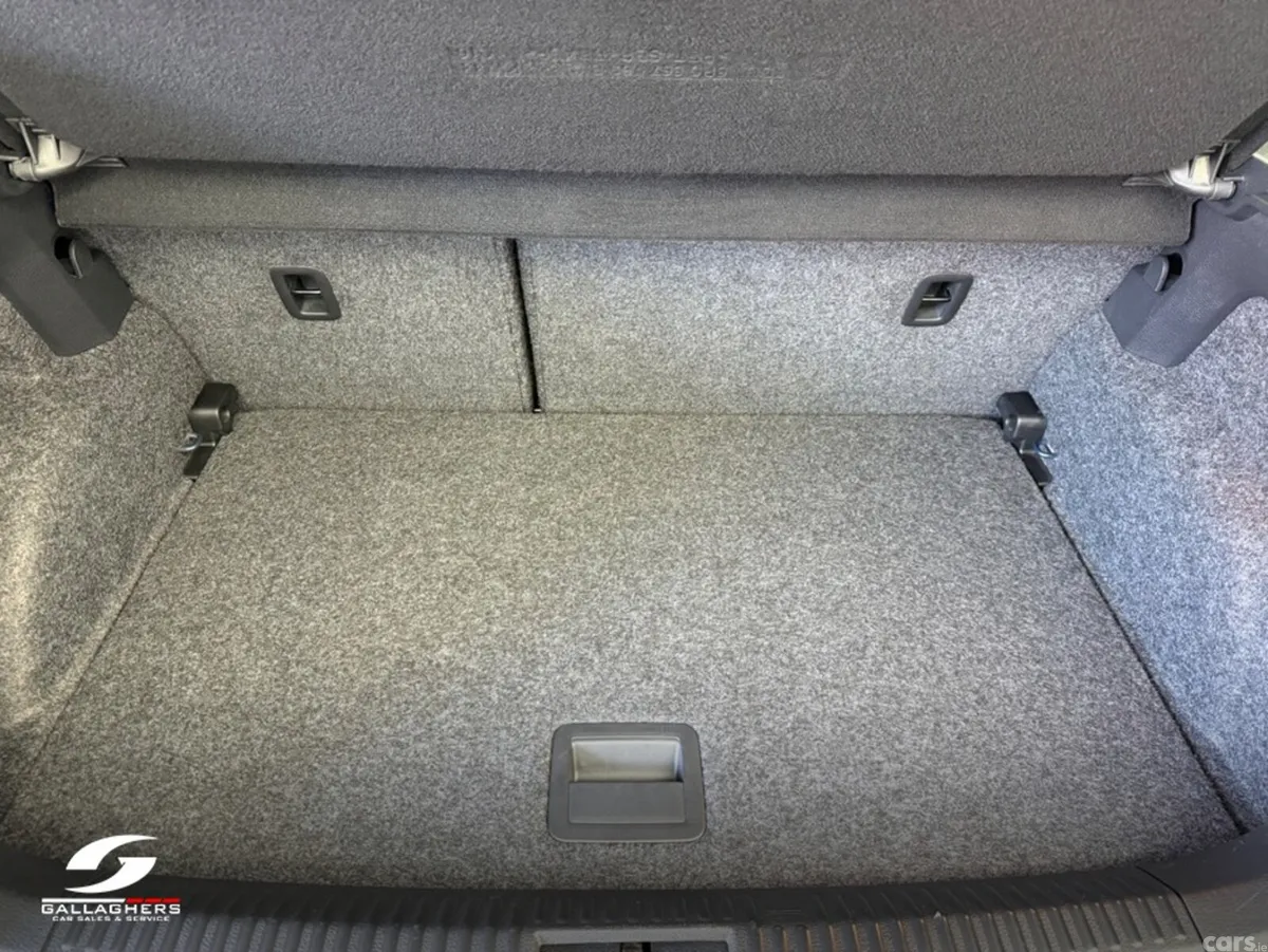 Volkswagen Polo Hatchback, Petrol, 2017, Blue