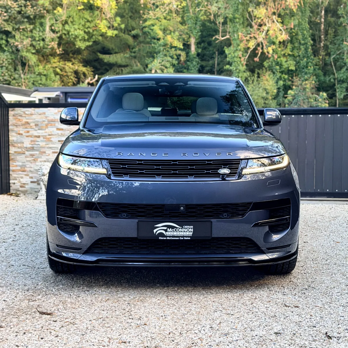 Land Rover Range Rover SUV, Petrol Plug-in Hybrid, 2023, Blue