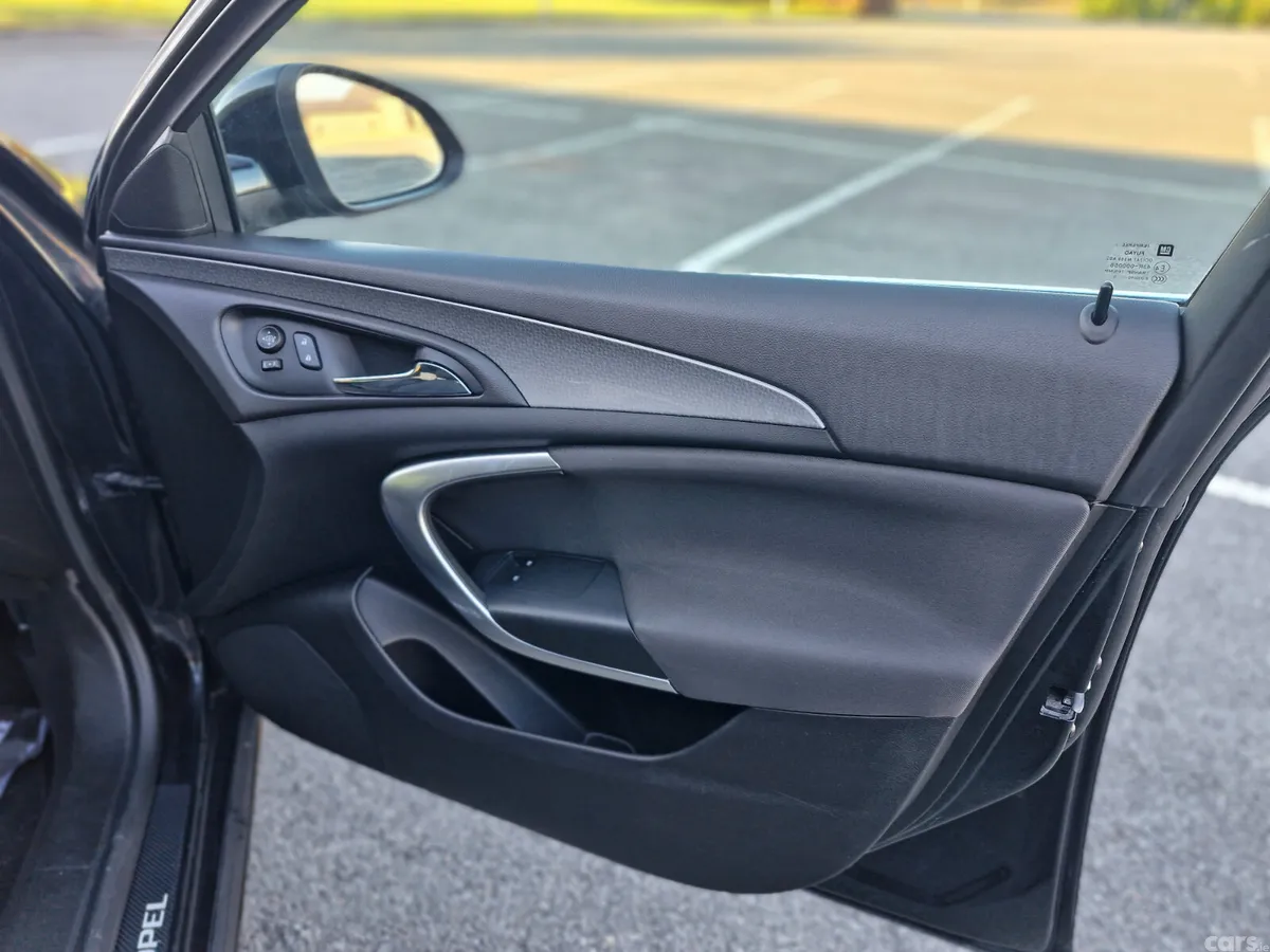 Opel Insignia Saloon, Diesel, 2016, Black