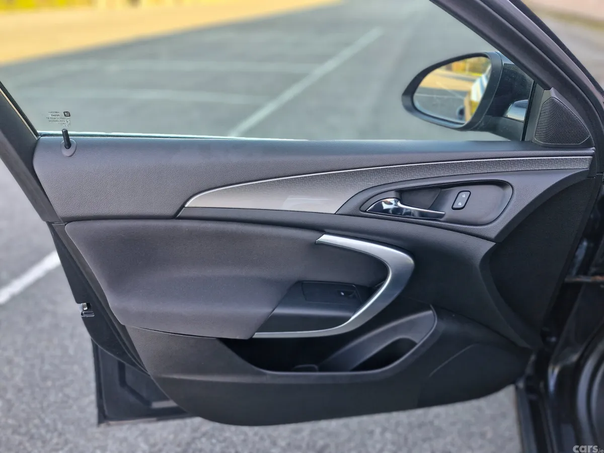 Opel Insignia Saloon, Diesel, 2016, Black