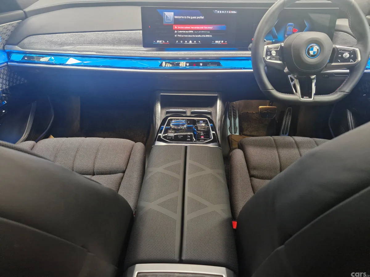 BMW i7 Saloon, Electric, 2024, Black