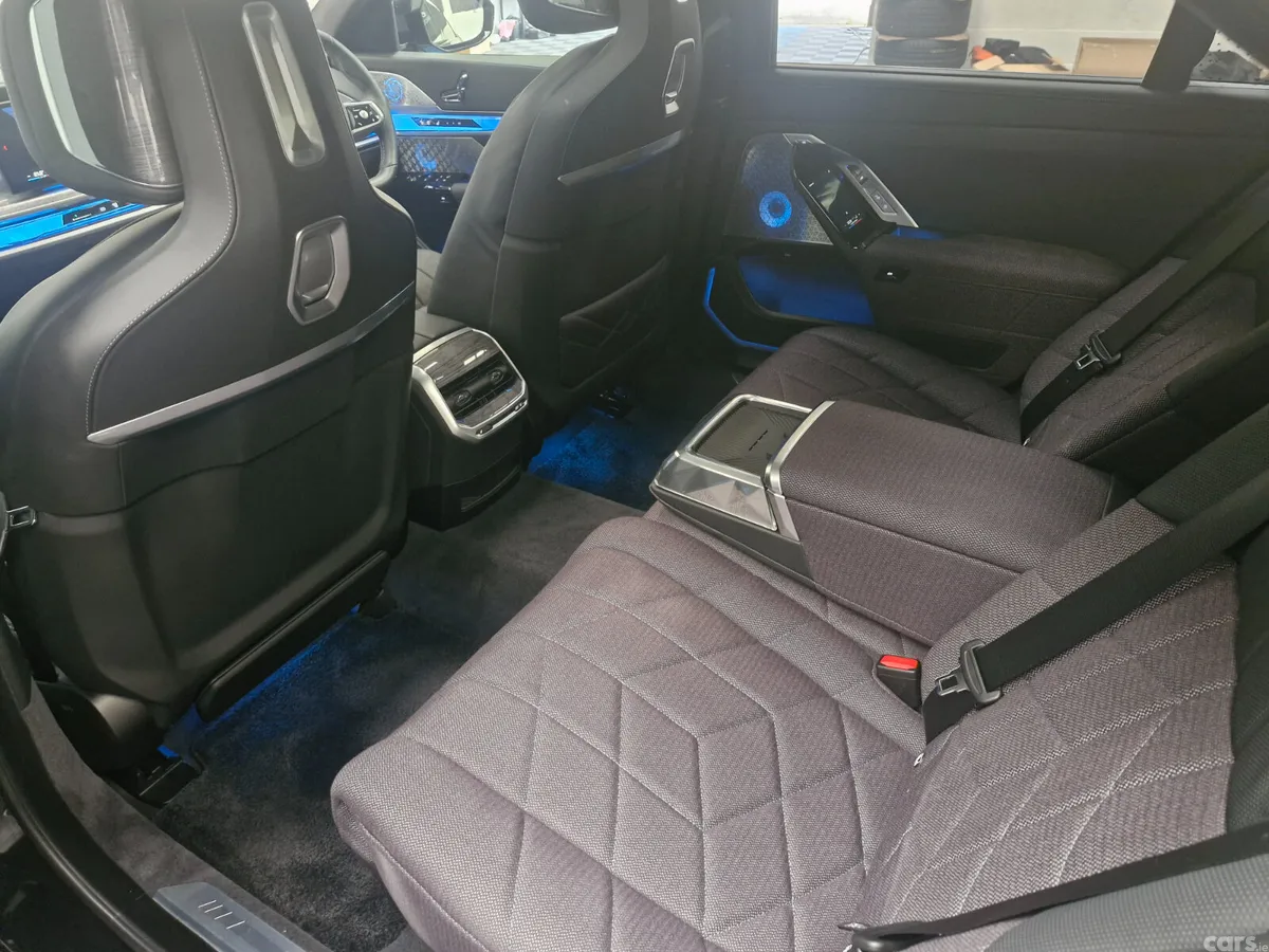 BMW i7 Saloon, Electric, 2024, Black