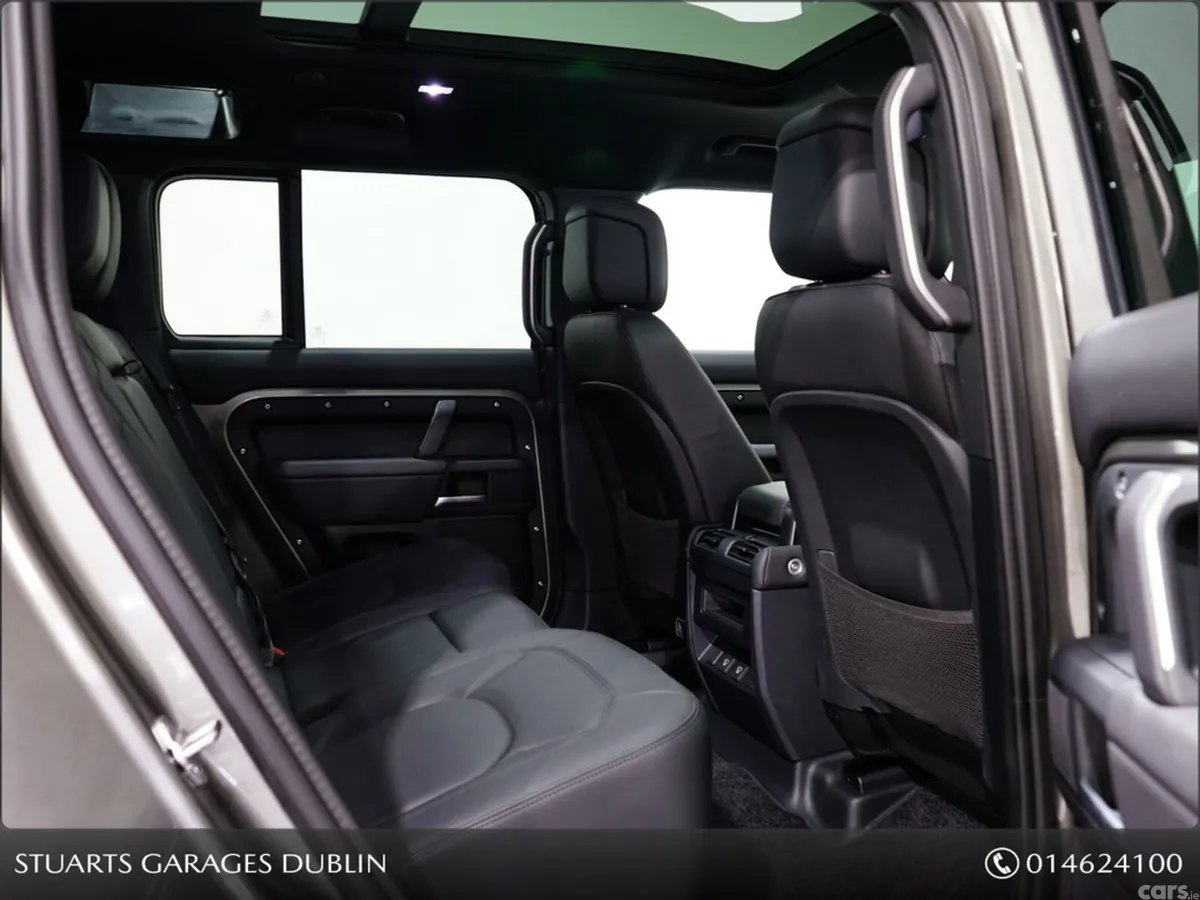Land Rover Defender Estate, Petrol Plug-in Hybrid, 2025, Silver