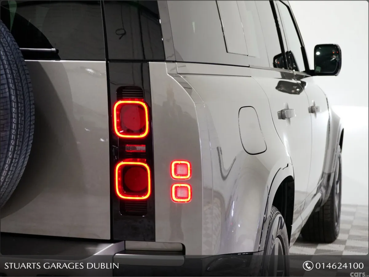 Land Rover Defender Estate, Petrol Plug-in Hybrid, 2025, Silver