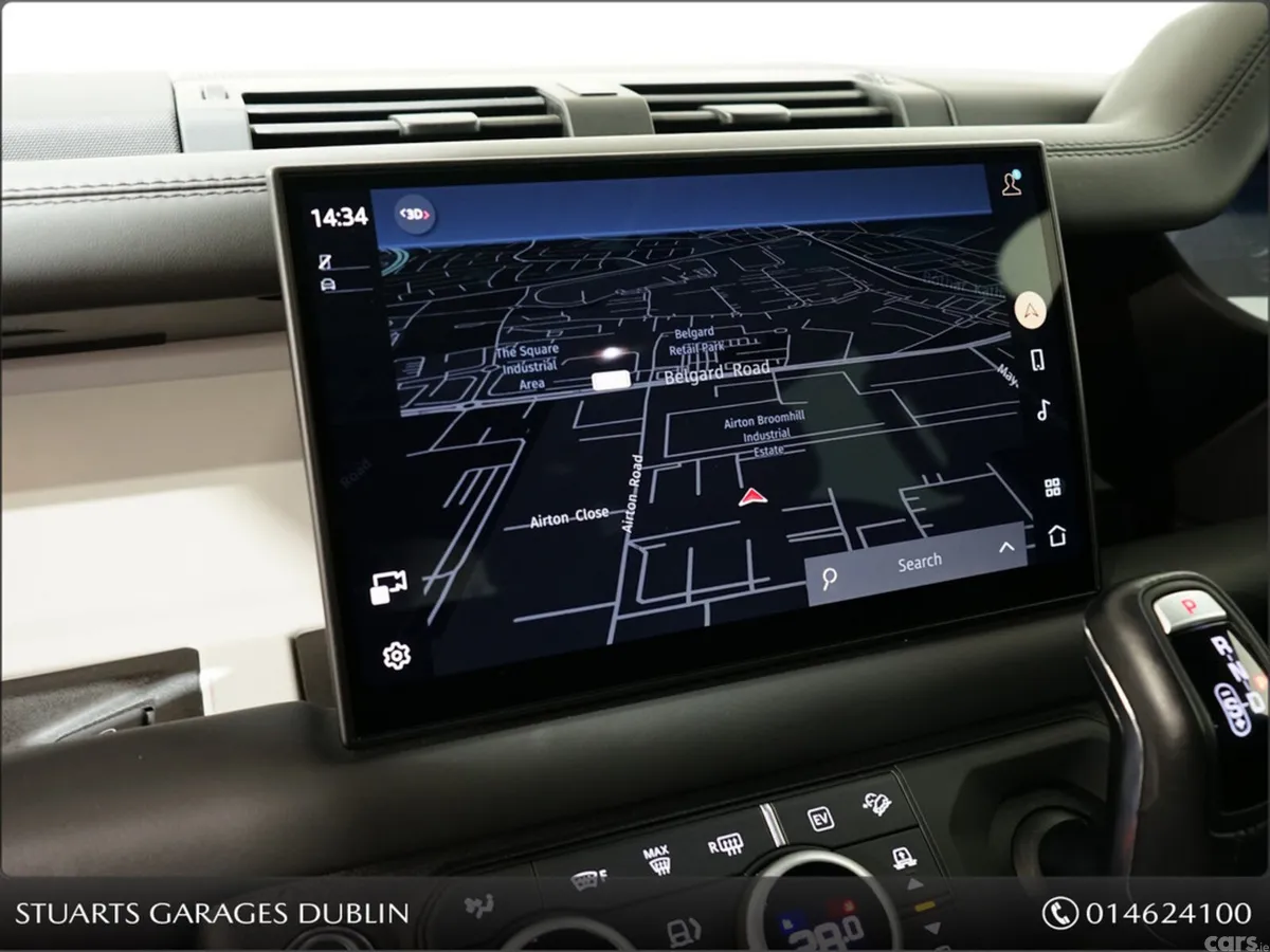 Land Rover Defender Estate, Petrol Plug-in Hybrid, 2025, Silver