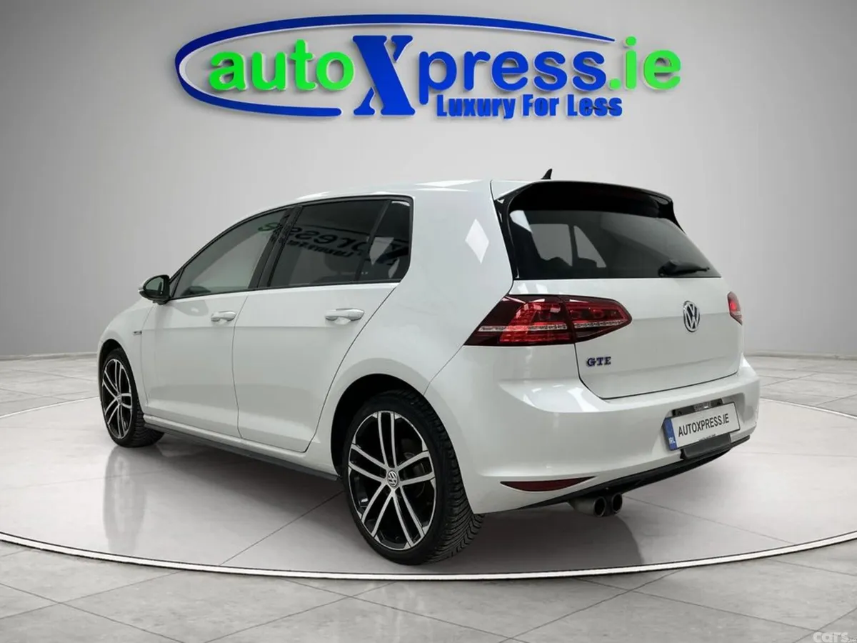 Volkswagen Golf Hatchback, Petrol Plug-in Hybrid, 2017, White