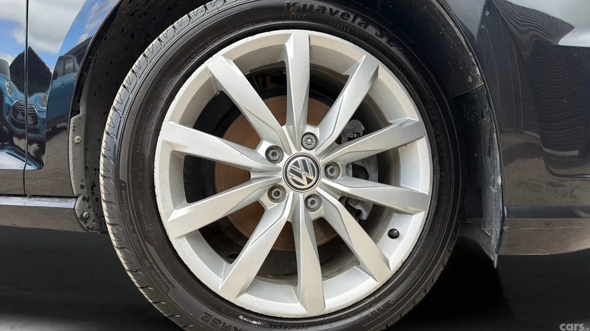 Volkswagen Golf Hatchback, Petrol, 2019, Black